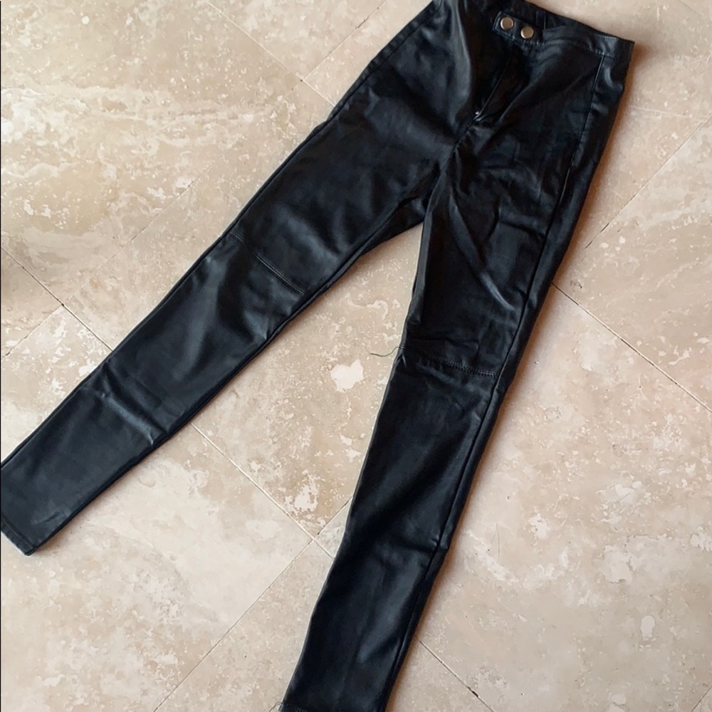 Super high waisted, skinny leather pants